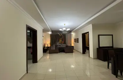 Apartment - 2 Bedrooms - 3 Bathrooms for rent in Al Sadd Road - Al Sadd - Doha