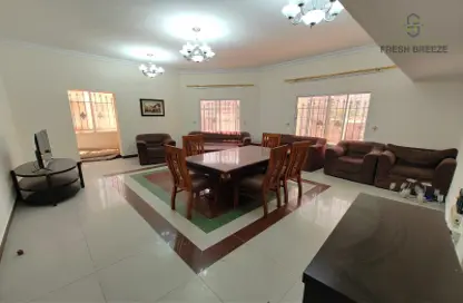 Apartment - 3 Bedrooms - 3 Bathrooms for rent in Musheireb - Musheireb - Doha