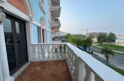 Apartment - 3 Bedrooms - 4 Bathrooms for sale in Carnaval - Qanat Quartier - The Pearl Island - Doha