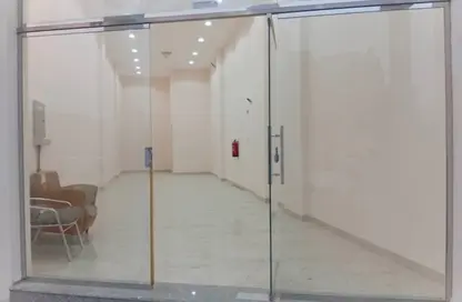 Shop - Studio - 1 Bathroom for rent in Al Soudan - Al Soudan - Doha