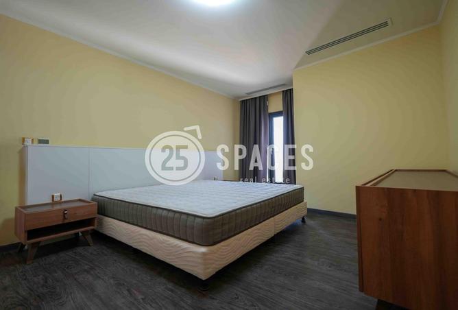 952791 - Property Image 2