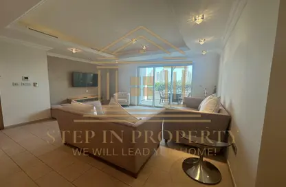 Apartment - 2 Bedrooms - 2 Bathrooms for rent in Viva Central - Viva Bahriyah - The Pearl Island - Doha
