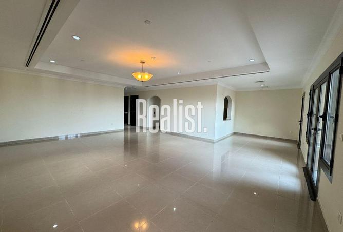 948459 - Property Image 2