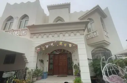 Villa - 4 Bedrooms - 5 Bathrooms for rent in Souk Al gharaffa - Al Gharrafa - Doha