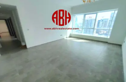 Empty Room image for: Apartment - 3 Bedrooms - 3 Bathrooms for rent in Marina Residence 16 - Marina District - Lusail, Image 1